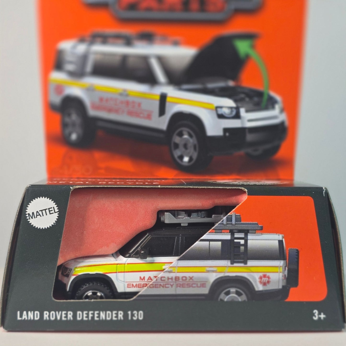 Matchbox Moving Parts Land Rover Defender 110 Police New MOC