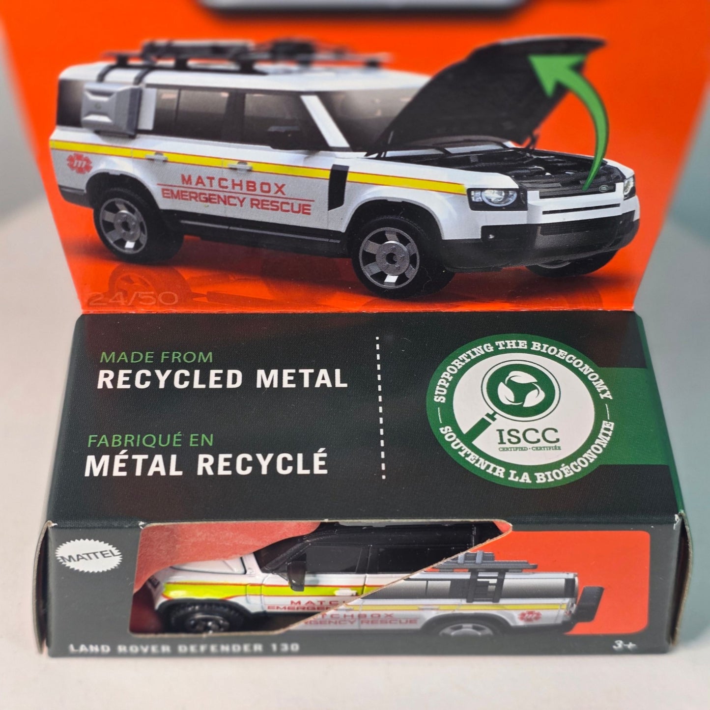 Matchbox Moving Parts Land Rover Defender 110 Police New MOC