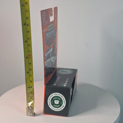Matchbox Moving Parts Land Rover Defender 110 Police New MOC