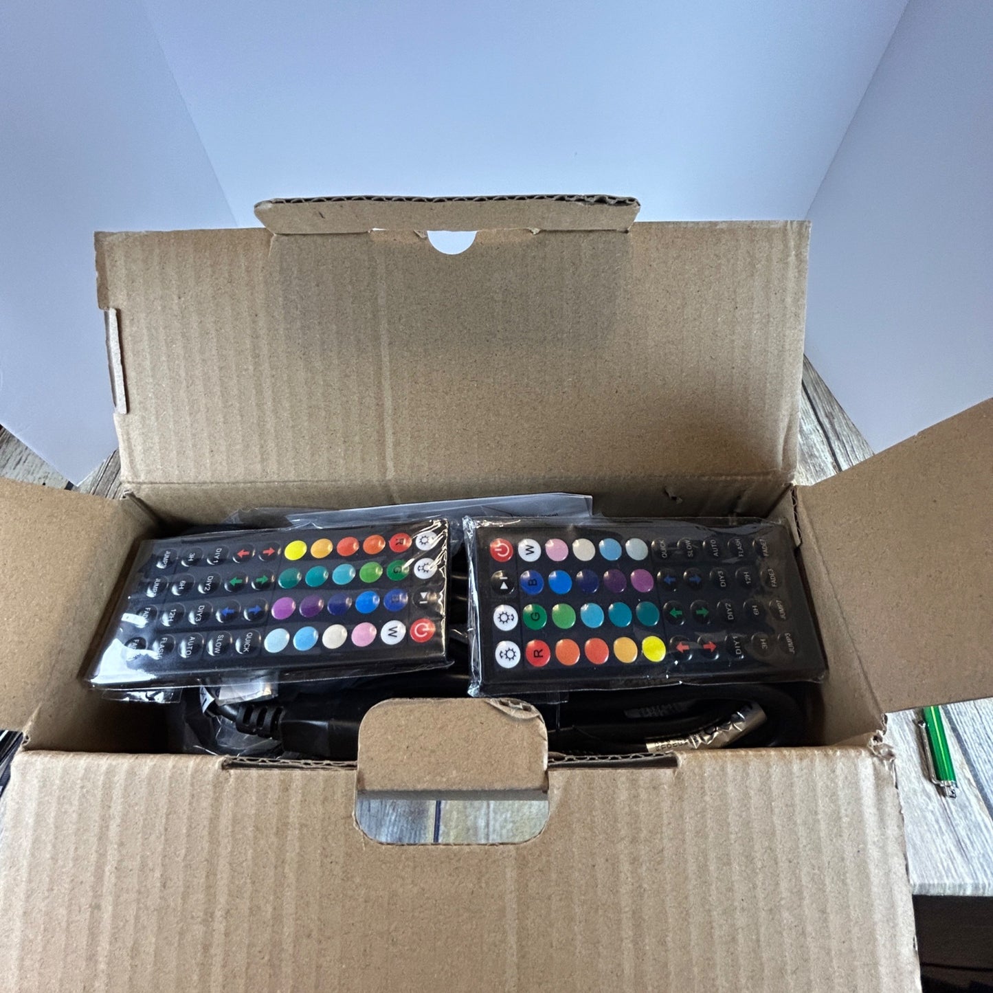 Olafus RGB LED Floodlights 100W Multi-Color Outdoor Lights Pack Of 2 120° Beam Angle 30000H Lifespan IP66 Waterproof