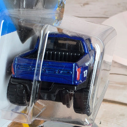 Hot Wheels 17 Ford F-150 Raptor Die-Cast Truck HW Dirt Series Blue/White