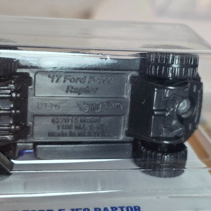 Hot Wheels 17 Ford F-150 Raptor Die-Cast Truck HW Dirt Series Blue/White