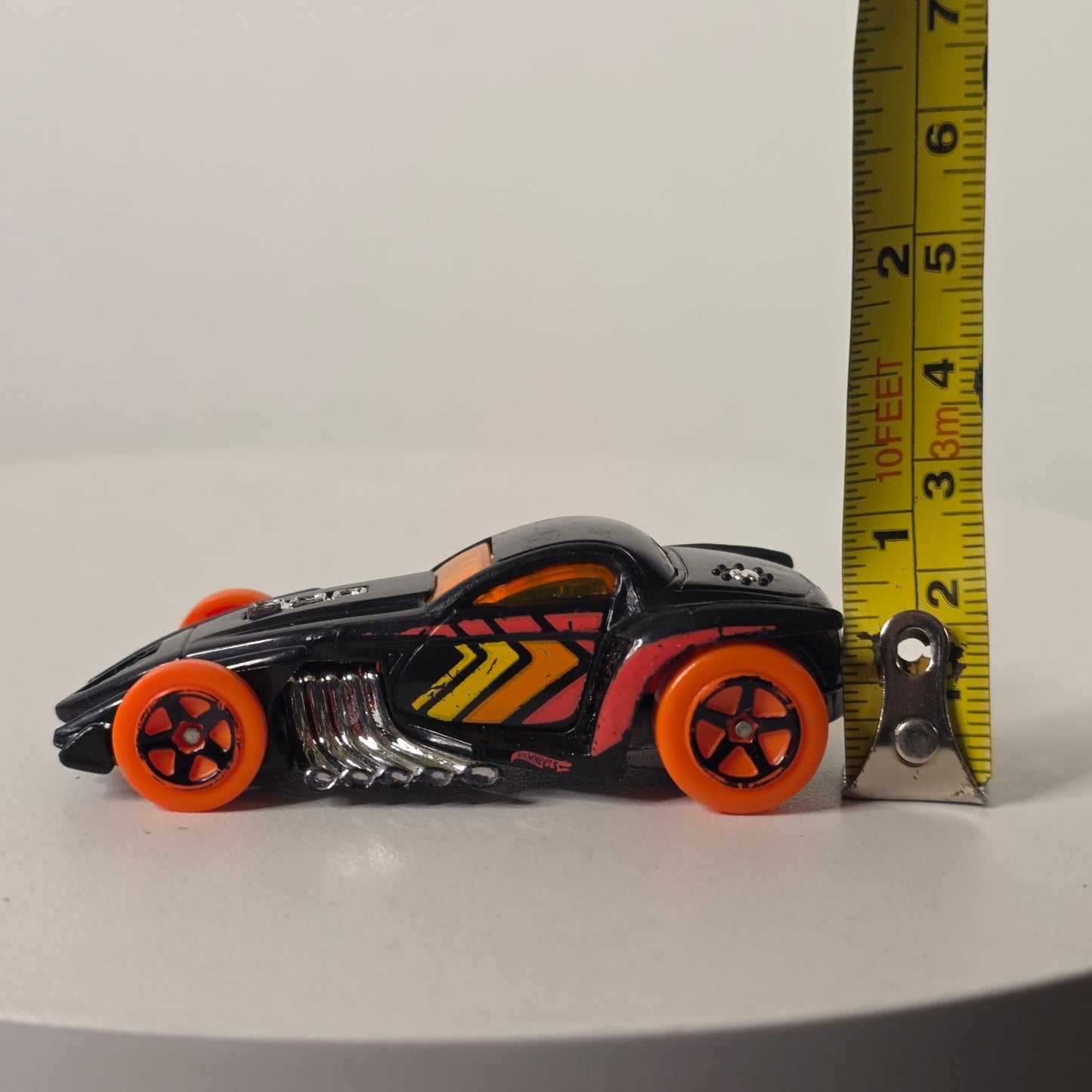 2015 Hot Wheels BURL-ESQUE Black Orange Diecast 1:64 Car Track Builder Unlimited
